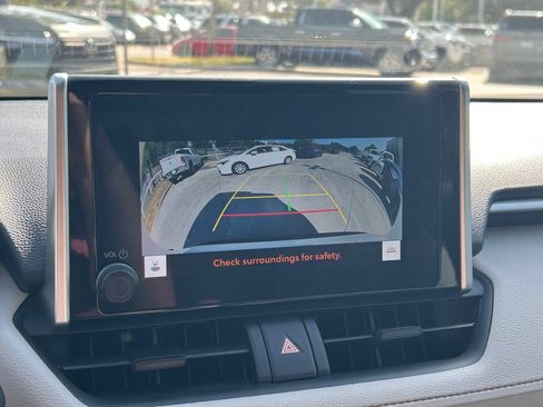 Used 2024 Toyota RAV4 XLE w/ Convenience Package FWD image 32