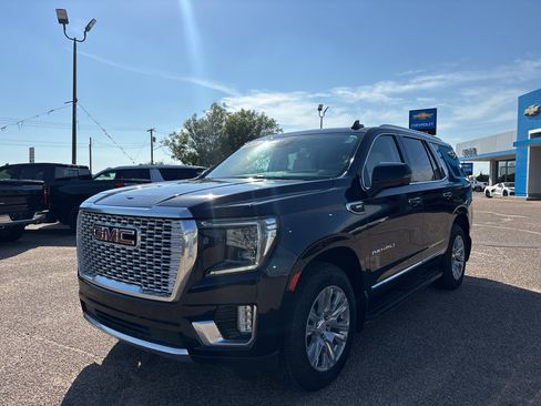 Used 2023 GMC Yukon Denali AWD/4WD image 4