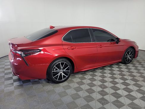 Used 2021 Toyota Camry SE FWD image 10