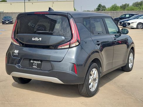 Used 2024 Kia Soul LX w/ Option Group 015 FWD image 7