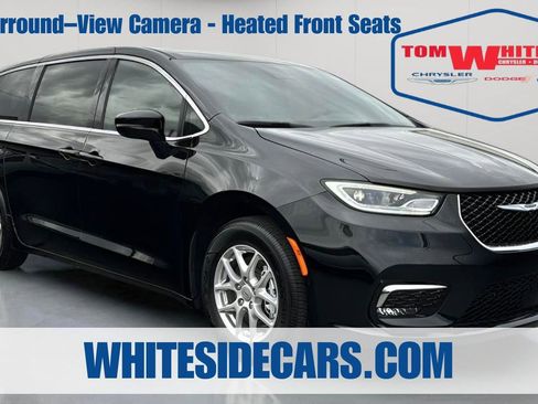 New 2025 Chrysler Pacifica Select FWD image 38