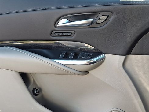 Certified 2021 Cadillac XT4 Premium Luxury w/ Cold Weather Package image 14