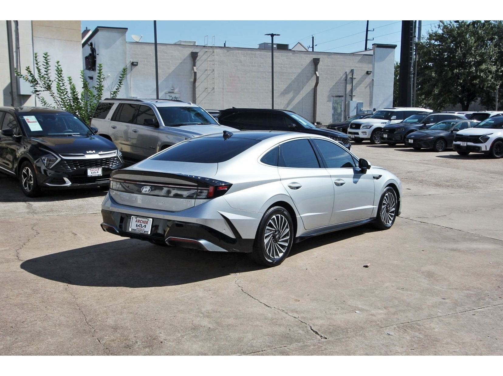 Used 2024 Hyundai Sonata Limited FWD image 7