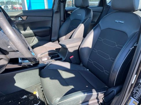 Used 2022 Kia Forte GT-Line w/ GT-Line Premium Package FWD image 11