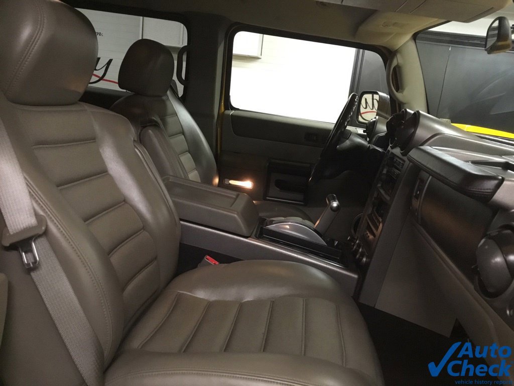 Used 2003 HUMMER H2 w/ Preferred Equipment Group AWD/4WD image 39