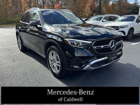 Used 2025 Mercedes-Benz GLC 300 4MATIC image 1