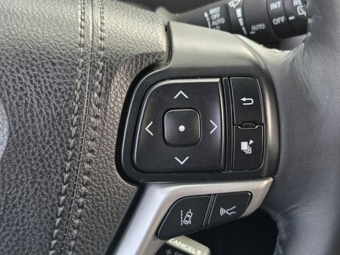 Used 2018 Toyota Highlander Limited Platinum w/ Protection Package #3 image 28