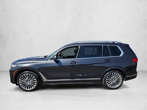Used 2022 BMW X7 xDrive40i w/ Parking Assistance Package AWD/4WD image 9