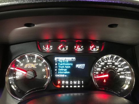 Used 2014 Ford F150 FX4 w/ Equipment Group 402A Luxury AWD/4WD image 22