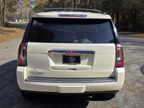 Used 2015 GMC Yukon Denali w/ Open Road Package image 3