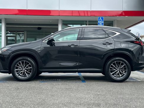 Used 2024 Lexus NX 250 FWD image 7