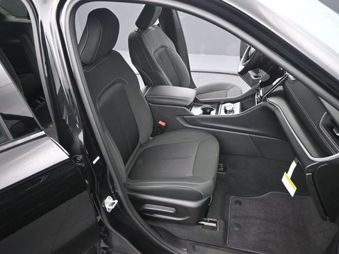 New 2025 Jeep Grand Cherokee L Laredo w/ Luxury Tech Group I image 21