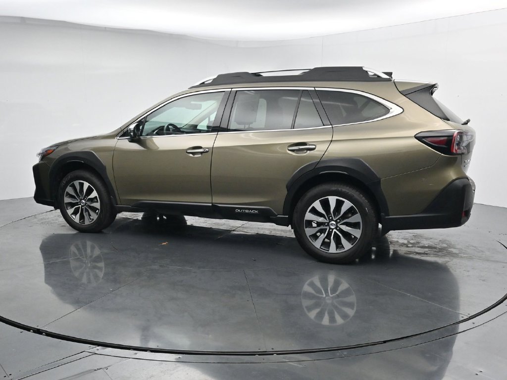Used 2024 Subaru Outback Touring XT AWD/4WD image 5