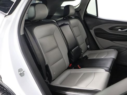 Used 2022 GMC Terrain SLT image 31