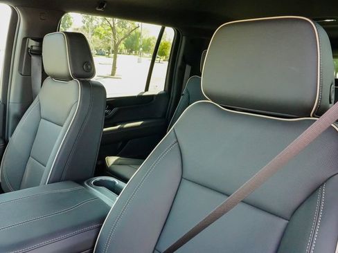 New 2026 GMC Yukon XL Elevation image 13