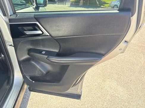 Used 2022 Mitsubishi Outlander SE AWD/4WD image 18