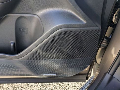 Used 2025 Subaru Forester Limited image 23