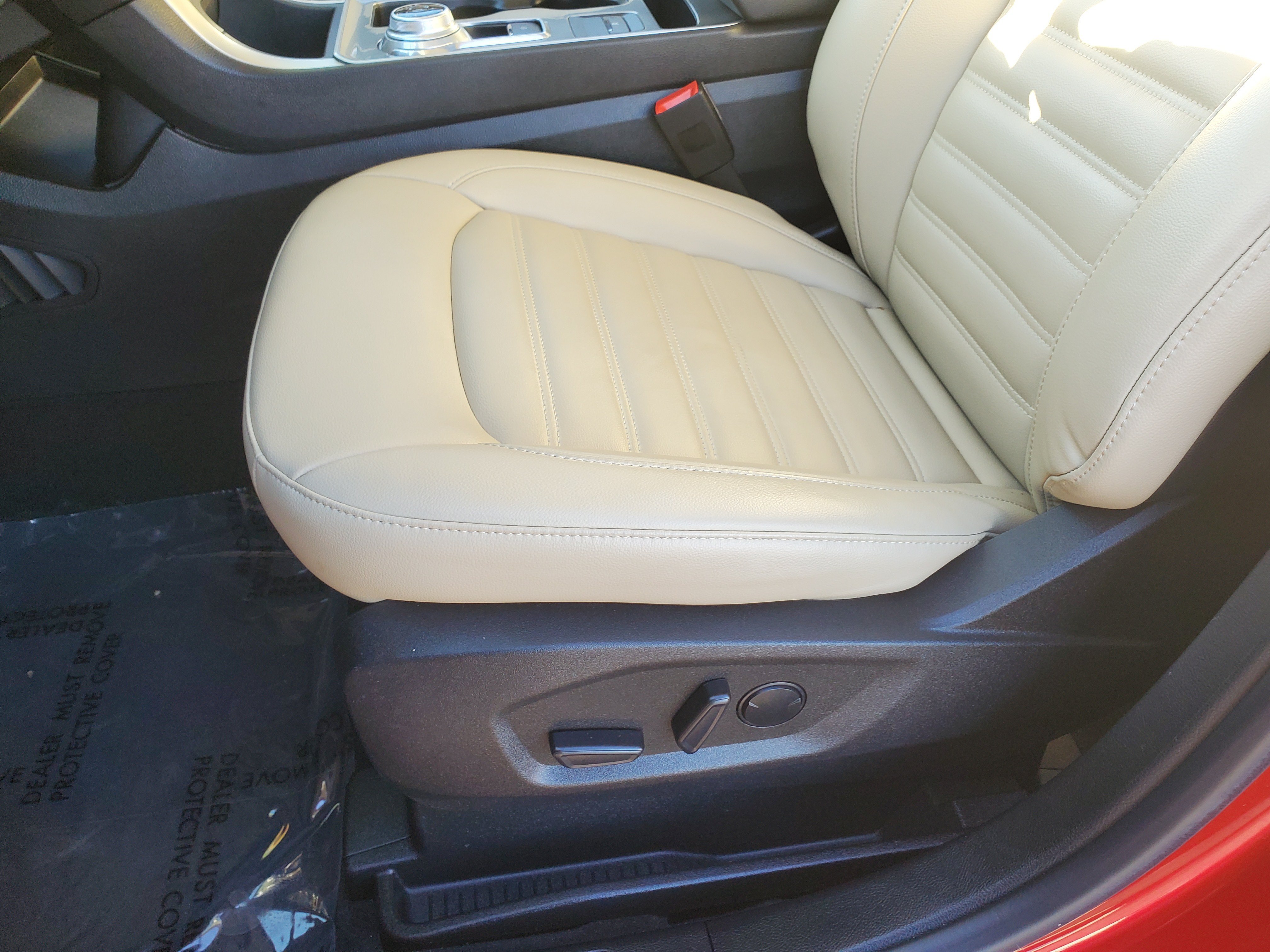 Used 2024 Ford Edge SEL w/ Convenience Package AWD/4WD image 8