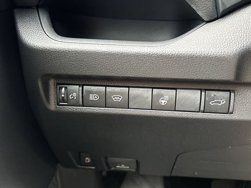 Used 2023 Toyota RAV4 SE w/ Weather & Moonroof Package AWD/4WD image 7