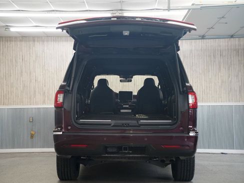 Used 2021 Lincoln Navigator L Reserve w/ Luxury Package AWD/4WD image 45