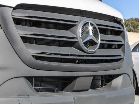 New 2025 Mercedes-Benz Sprinter 2500 image 5