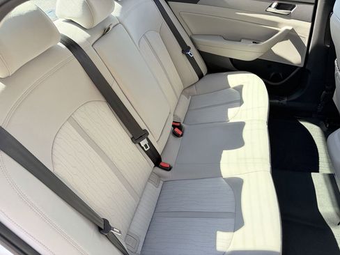 Used 2017 Hyundai Sonata SE image 13