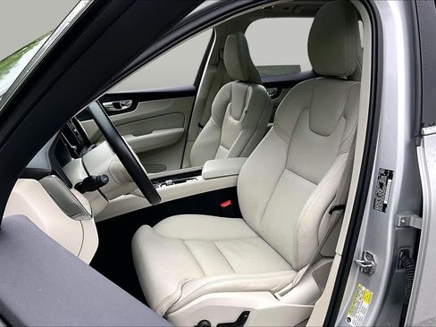 Used 2019 Volvo XC60 T5 Inscription AWD/4WD image 8