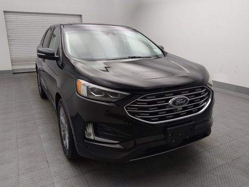Used 2019 Ford Edge Titanium w/ Equipment Group 301A FWD image 15