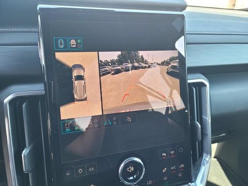 New 2026 GMC Acadia Elevation w/ Elevation Premium Package AWD/4WD image 13