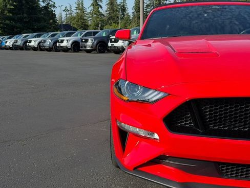 Used 2022 Ford Mustang GT Premium w/ Equipment Group 401A RWD image 8
