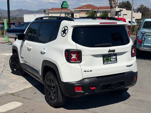 Used 2017 Jeep Renegade Trailhawk AWD/4WD image 7