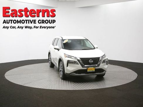 Used 2022 Nissan Rogue SV image 49