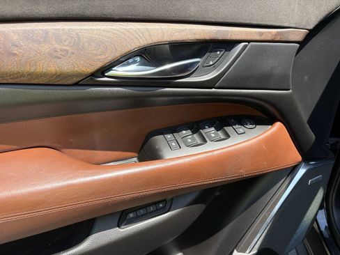 Used 2015 Cadillac Escalade ESV Luxury RWD image 20