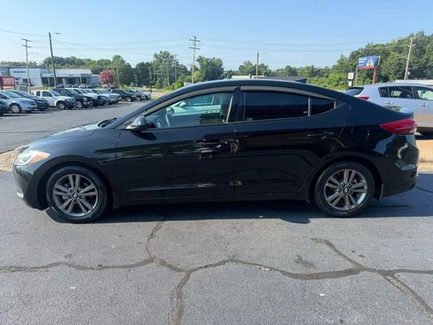Used 2018 Hyundai Elantra SEL FWD image 4