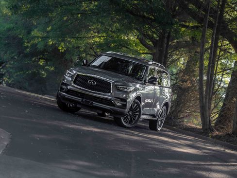 Used 2021 INFINITI QX80 Premium Select w/ All-Season Package RWD image 23