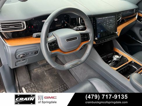 Used 2022 Jeep Grand Wagoneer Series II w/ Convenience Group III AWD/4WD image 10