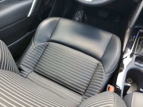 Used 2023 Toyota Corolla Cross XSE w/ Convenience Package image 15