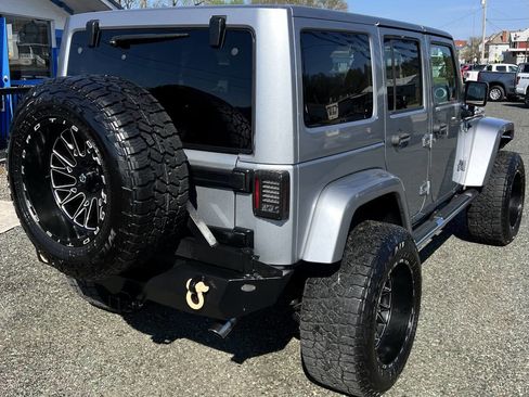 Used 2015 Jeep Wrangler Unlimited Sahara w/ Dual Top Group image 13