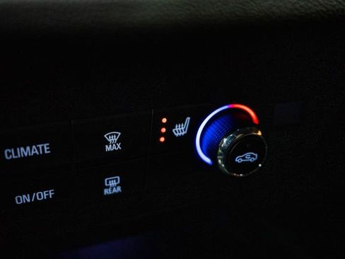 Used 2020 Buick Enclave Preferred w/ LPO, Luxury Package image 21