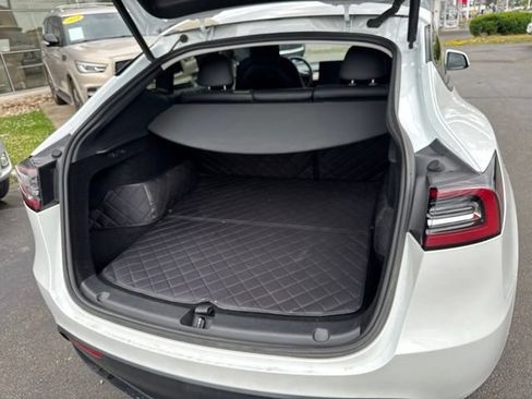 Used 2024 Tesla Model Y Performance AWD/4WD image 21