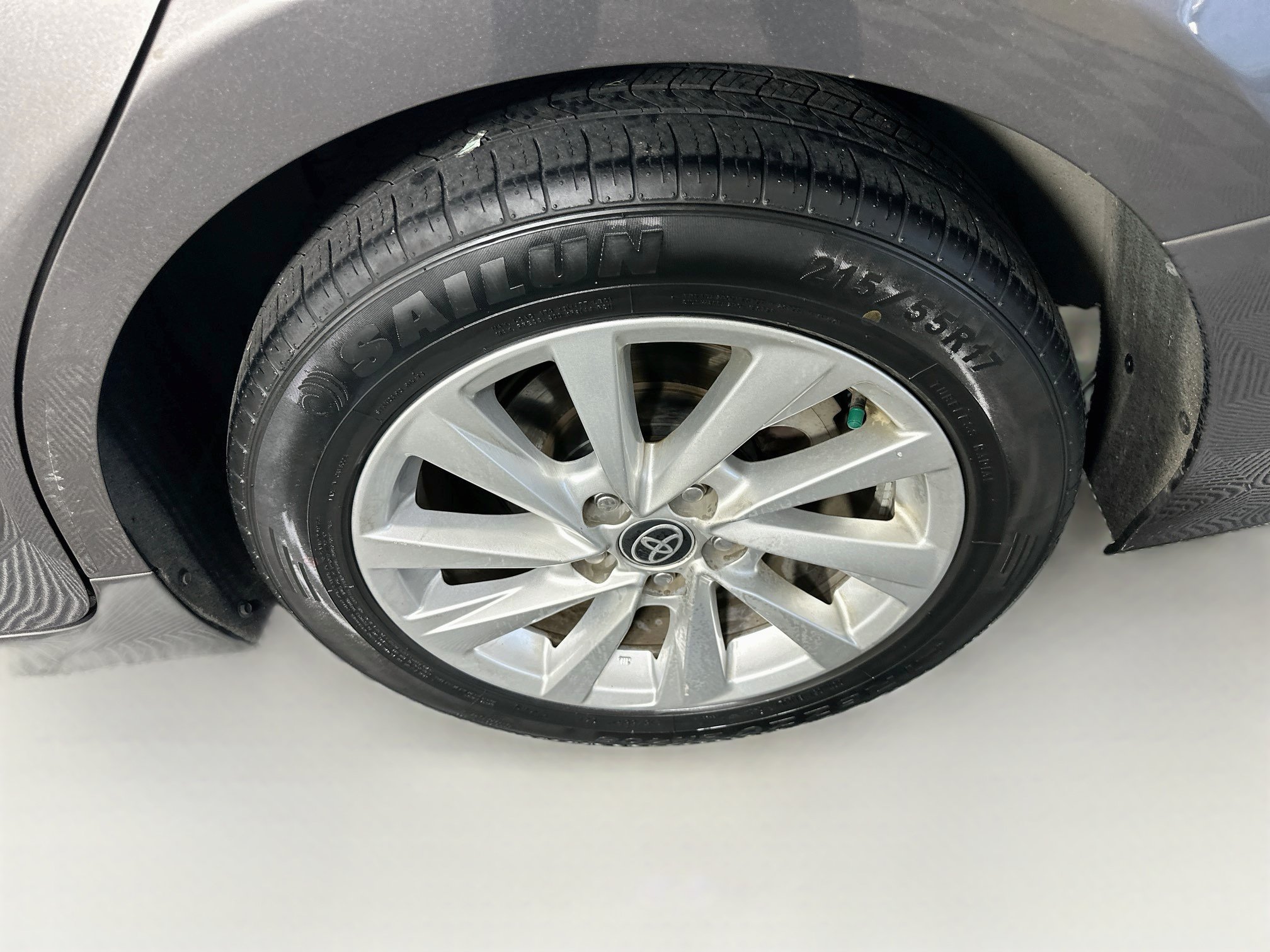 Used 2023 Toyota Camry LE FWD image 11