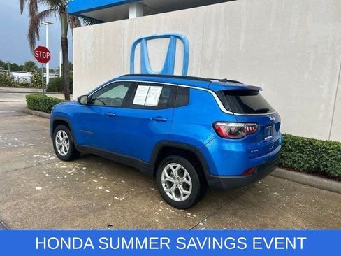 Used 2024 Jeep Compass Latitude AWD/4WD image 6