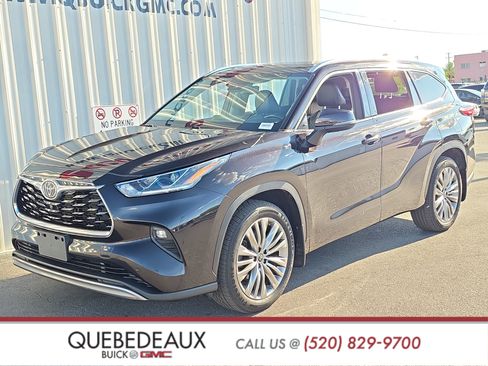 Used 2022 Toyota Highlander Platinum AWD/4WD image 3