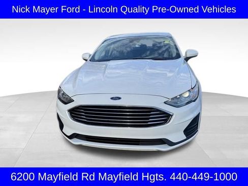 Used 2020 Ford Fusion SE image 2