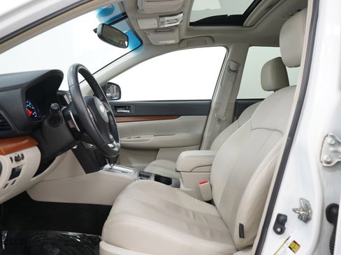 Used 2014 Subaru Outback 2.5i Limited AWD/4WD image 23