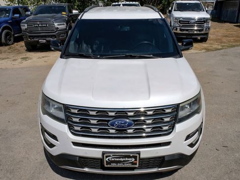 Used 2017 Ford Explorer XLT w/ Equipment Group 202A image 49