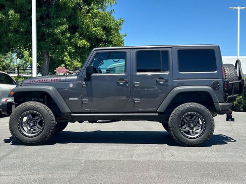 Used 2017 Jeep Wrangler Unlimited Rubicon AWD/4WD image 7