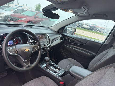 Certified 2024 Chevrolet Equinox LT AWD/4WD image 25