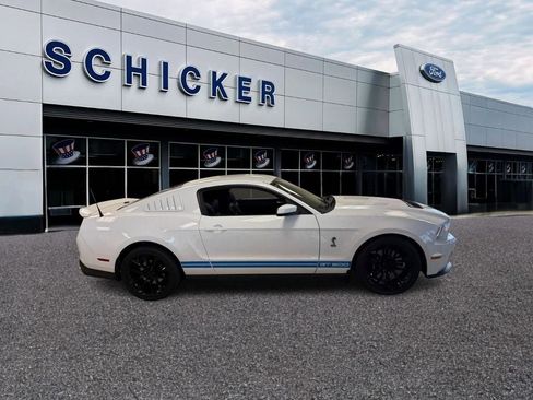Used 2011 Ford Mustang Shelby GT500 RWD image 2