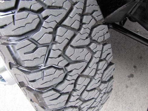 Used 2022 Chevrolet Silverado 3500 LTZ w/ LTZ Convenience Package image 25